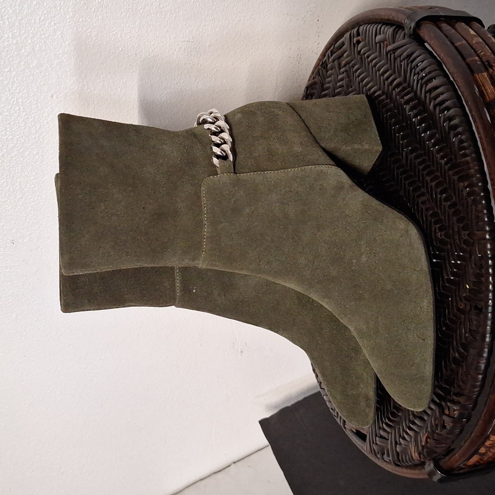 ZAC POSEN NATALIA CHAIN BOOTS Sz 7 M